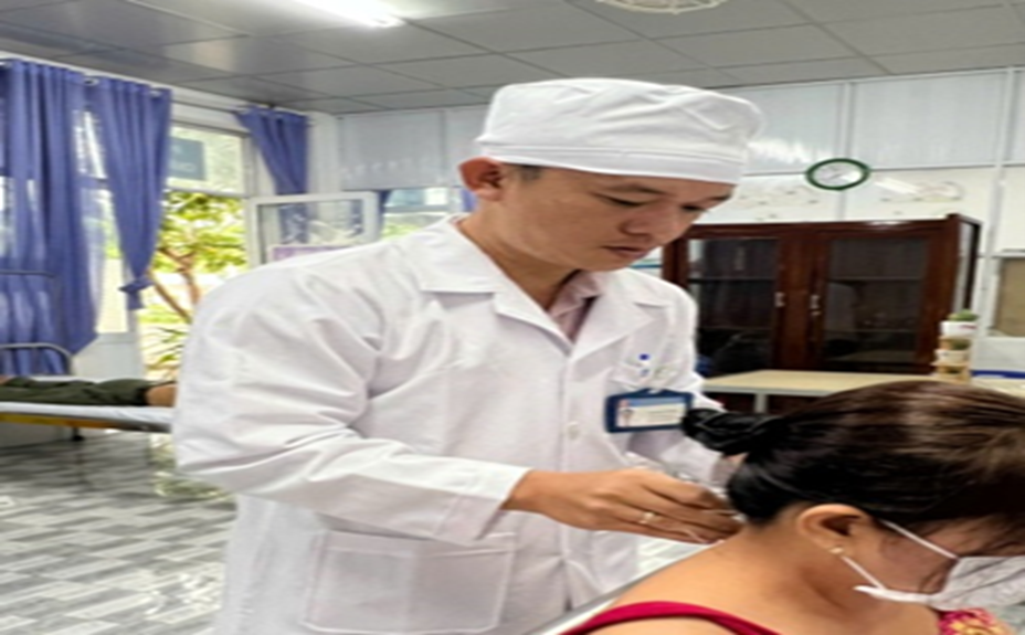 Khoa Y học cổ truyền và phục hồi chức năng - Trung tâm Y tế Tịnh Biên được trang bị các trang thiết bị hiện đại nâng cao chất lượng điều trị